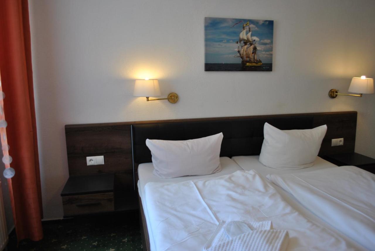 Strand-Hotel ลอบเบอ ภายนอก รูปภาพ